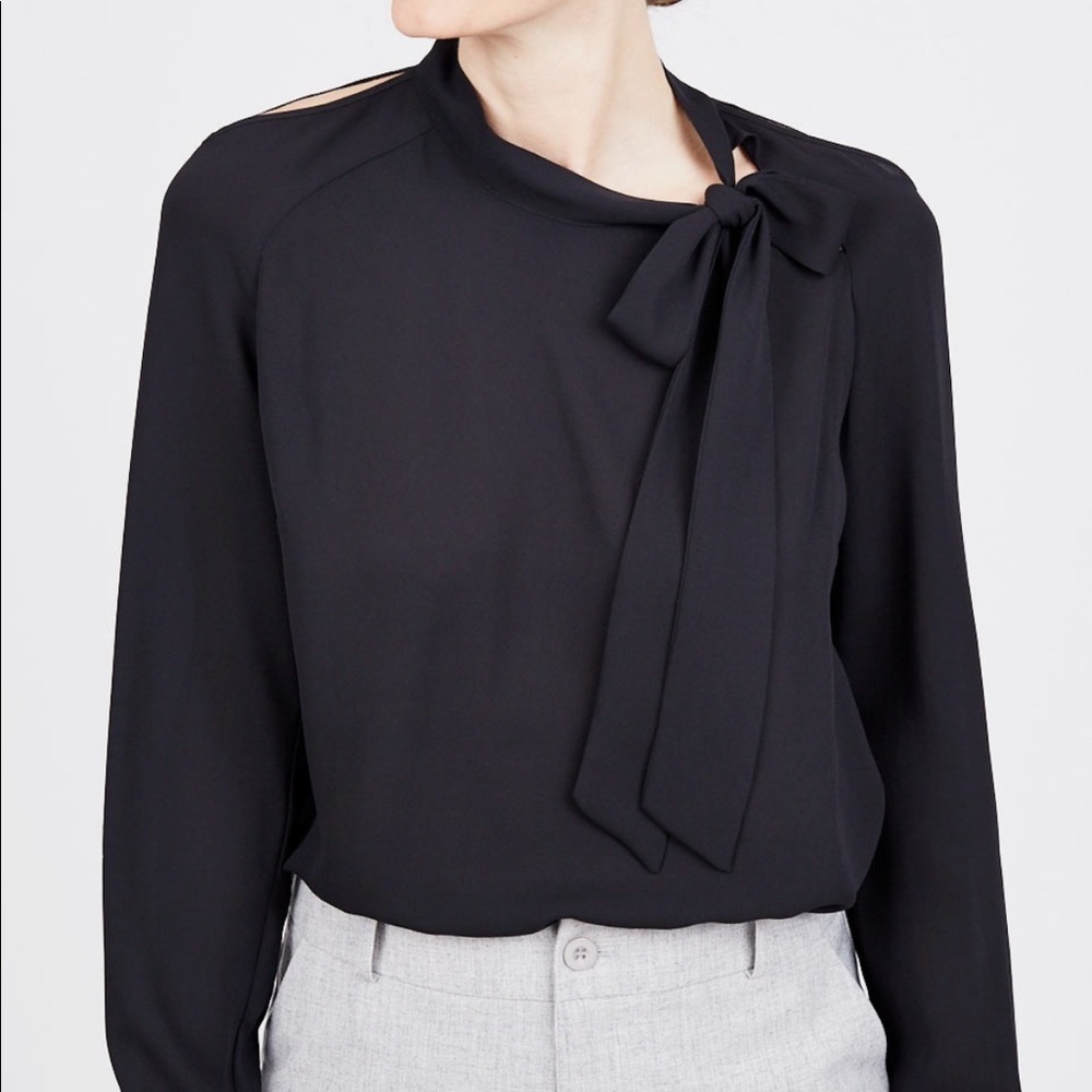 Noir Tie Neck Top